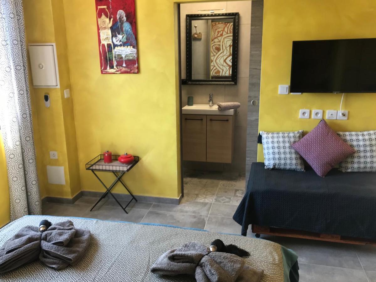 Dar Sakina Apartment แซ็ง-ปีแยร์ ภายนอก รูปภาพ